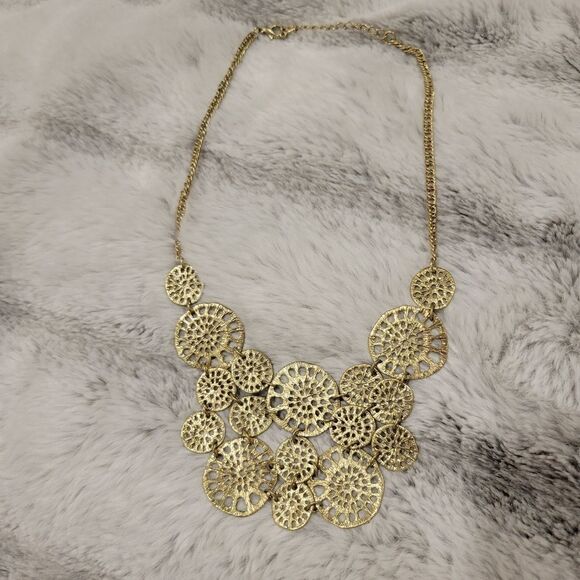 Lonna & Lilly Gold-Toned Textured Disc necklace - Picture 1 of 6